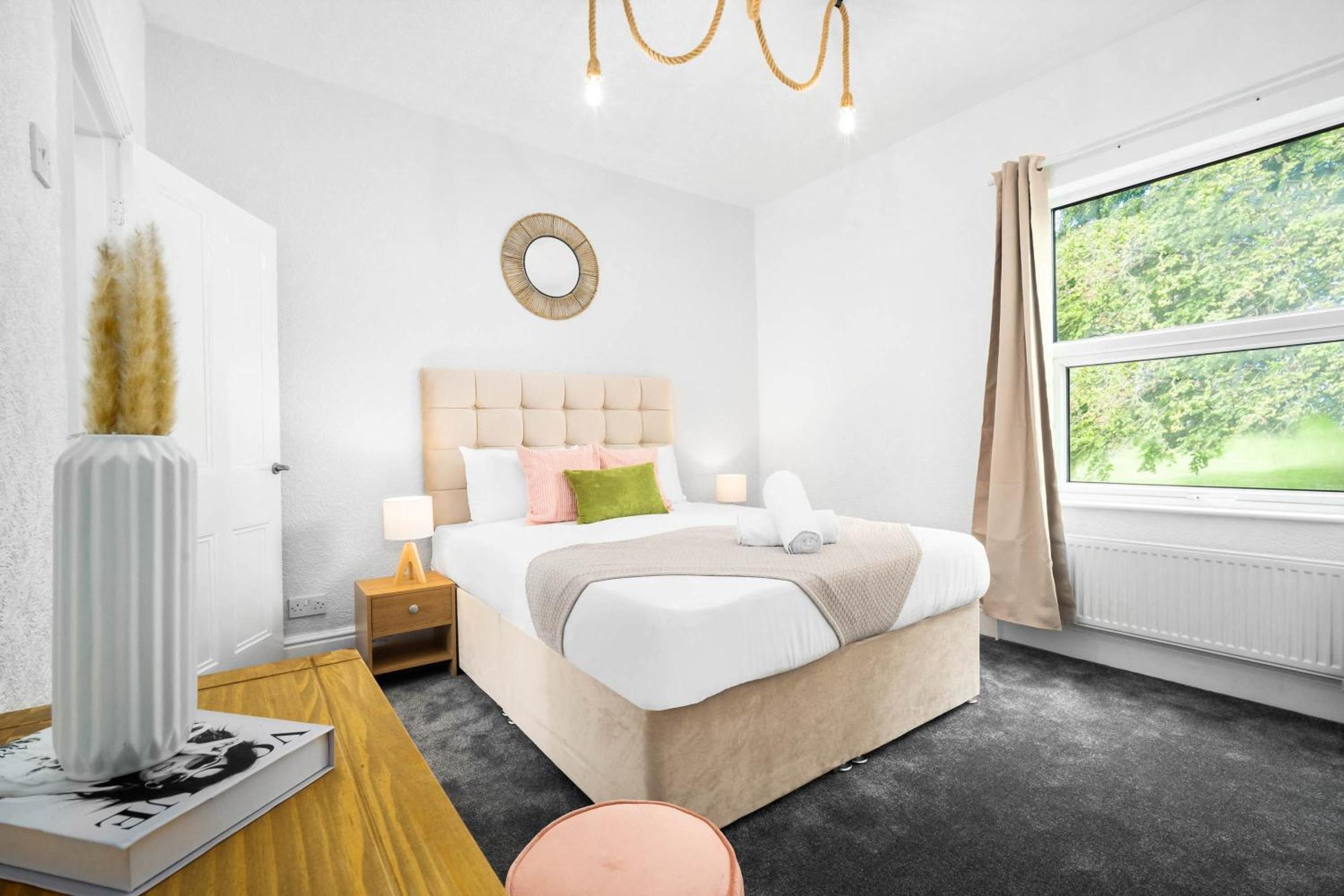 Stylish 3 Bedroom House - 6 Guests - Garden - Parking - Netflix - Wifi - 17M Birmingham Exterior foto